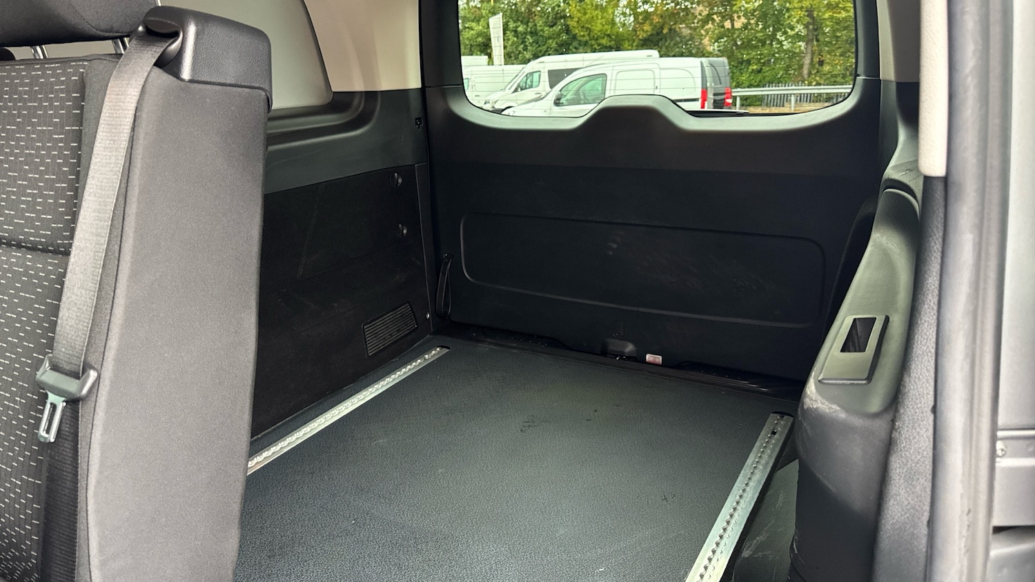 Used Mercedes-Benz Vito 2023 for sale - 76265467: Photo 16