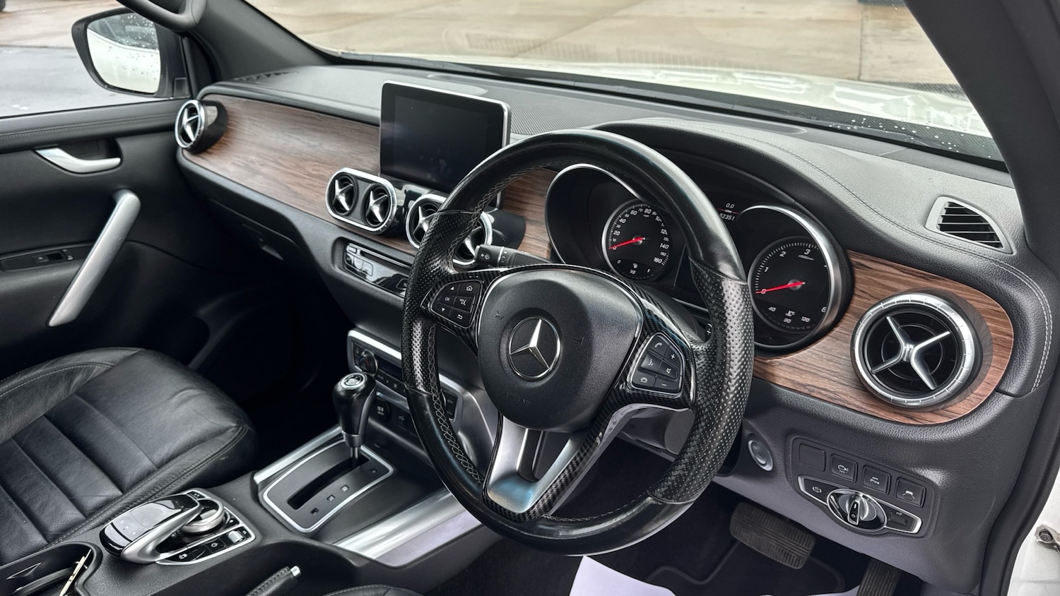 Used Mercedes-Benz X Class 2019 for sale - 76415022: Photo 11