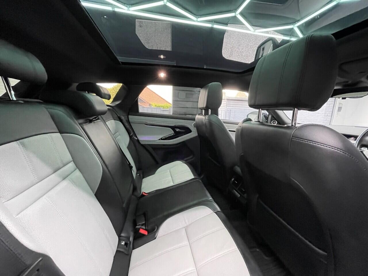Used Land Rover Range Rover Evoque 2019 for sale - 76635412: Photo 12