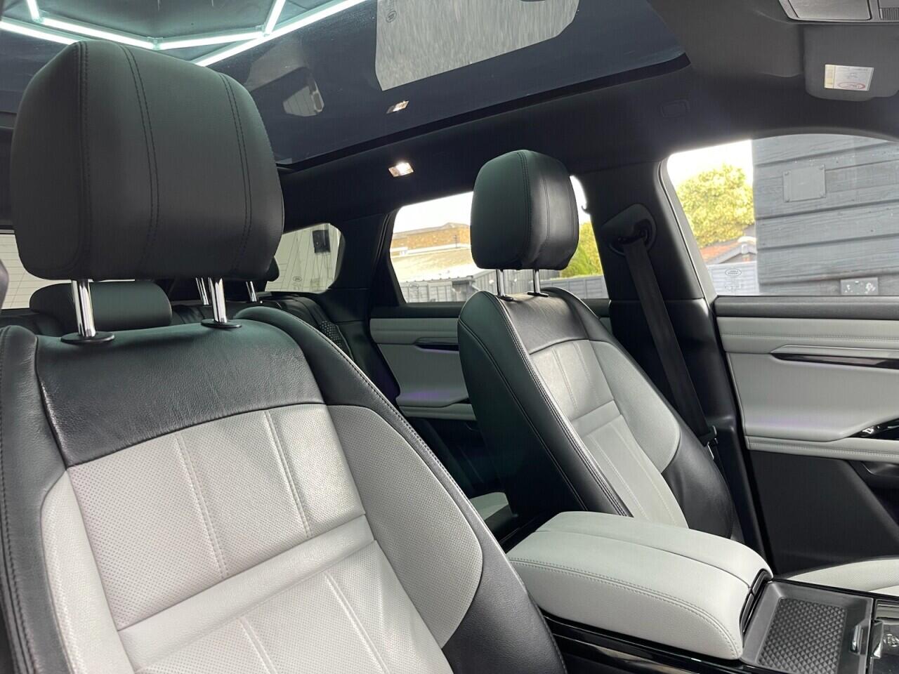 Used Land Rover Range Rover Evoque 2019 for sale - 76635412: Photo 32