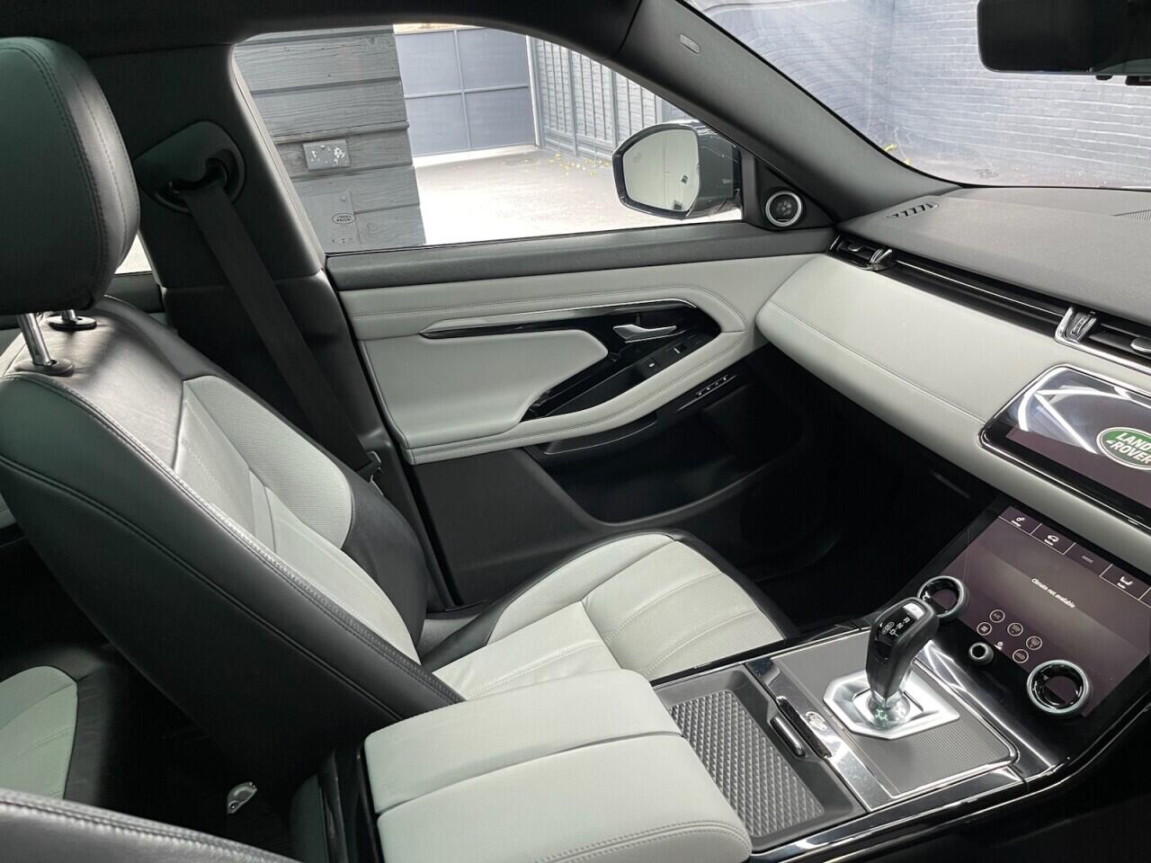 Used Land Rover Range Rover Evoque 2019 for sale - 76635412: Photo 38