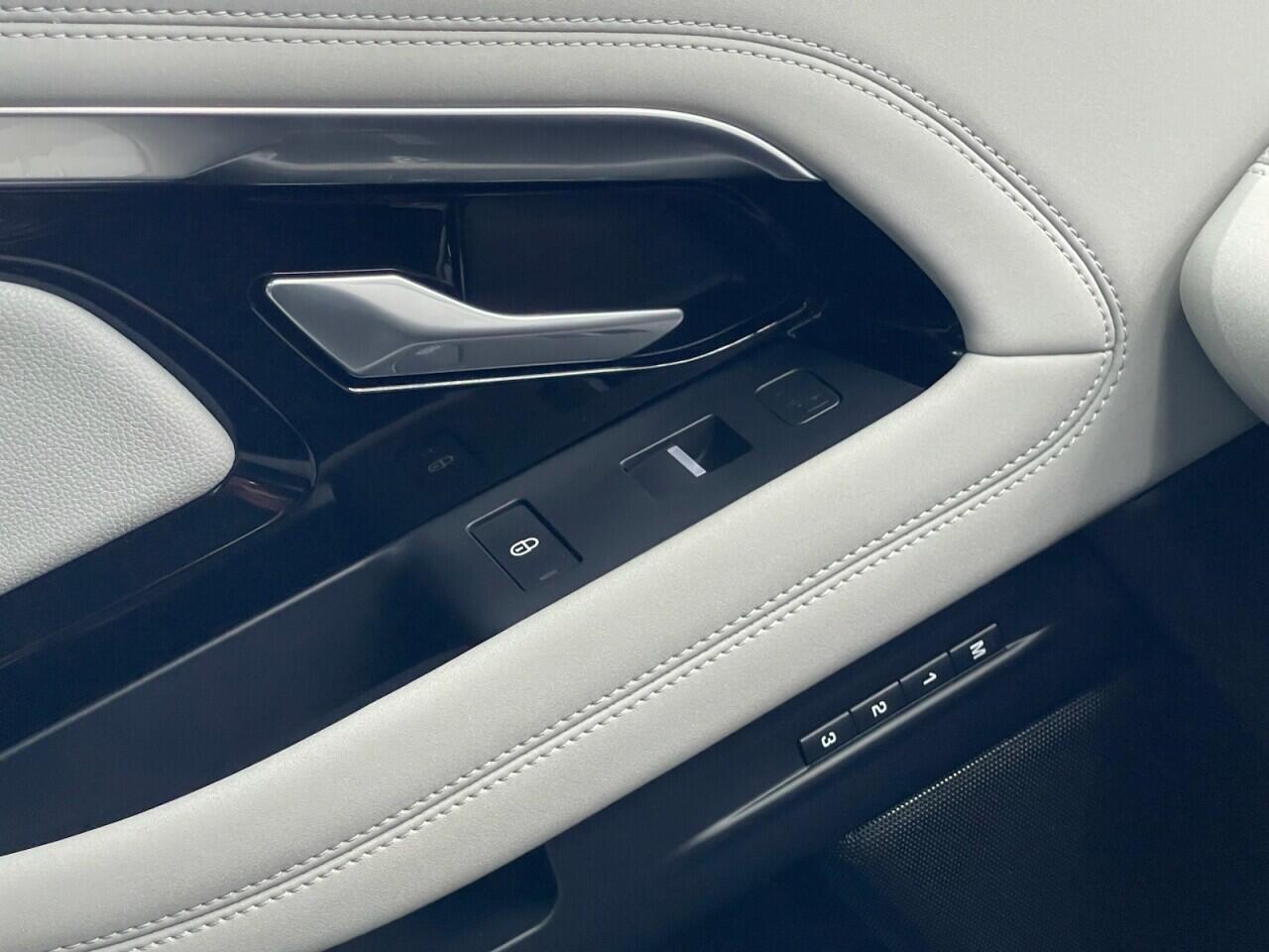 Used Land Rover Range Rover Evoque 2019 for sale - 76635412: Photo 48