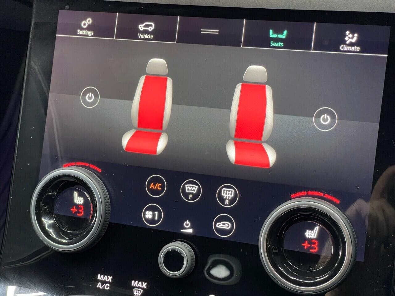 Used Land Rover Range Rover Evoque 2019 for sale - 76635412: Photo 50