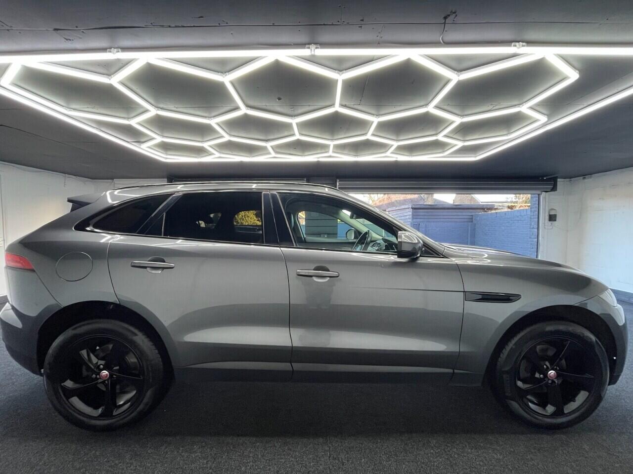 Used Jaguar F-Pace 2017 for sale - 77015646: Photo 15