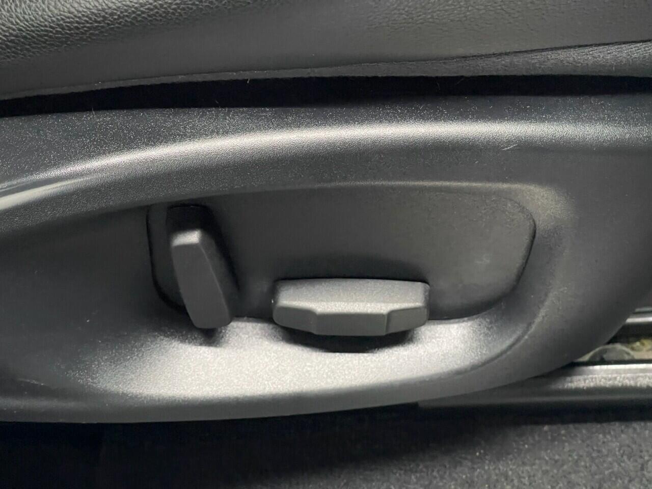 Used Jaguar F-Pace 2017 for sale - 77015646: Photo 27