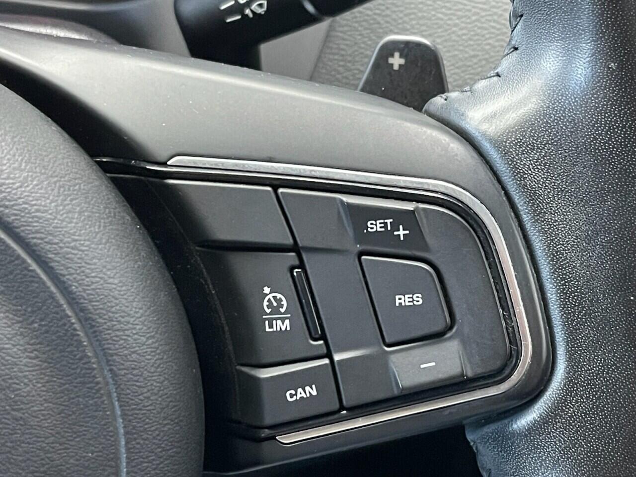 Used Jaguar F-Pace 2017 for sale - 77015646: Photo 32