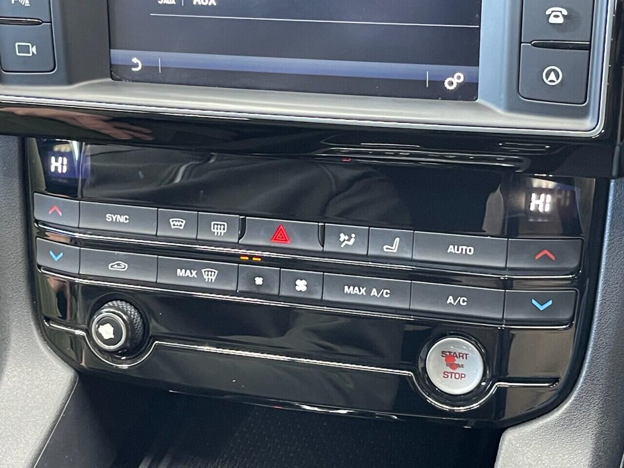 Used Jaguar F-Pace 2017 for sale - 77015646: Photo 41