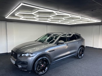 Used Jaguar F-Pace 2017 for sale - 77015646: Photo