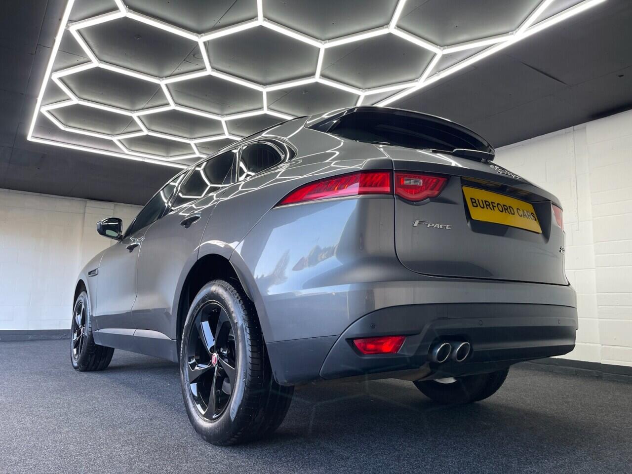 Used Jaguar F-Pace 2017 for sale - 77015646: Photo 9