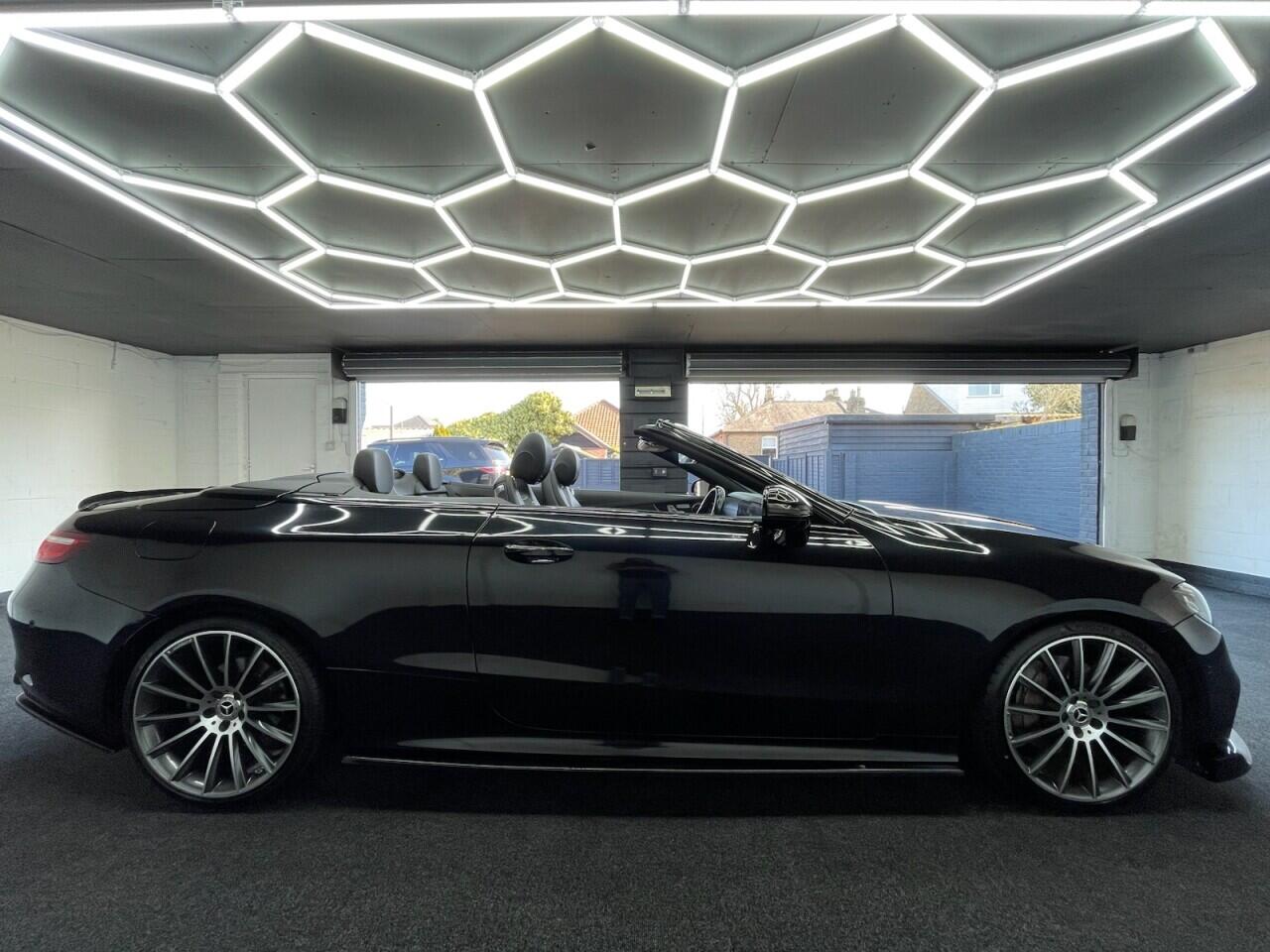 Used Mercedes-Benz E Class 2017 for sale - 77768847: Photo 3