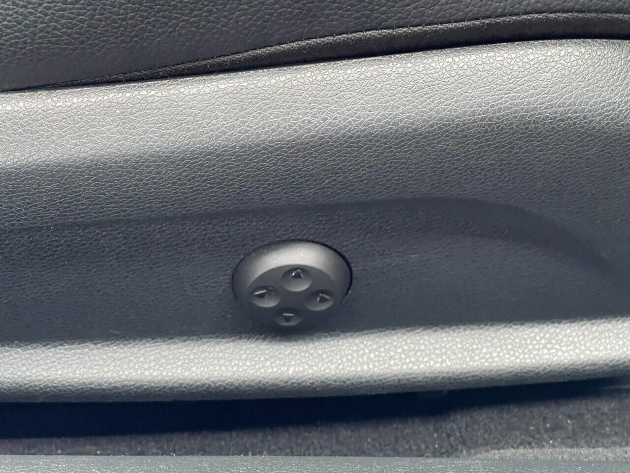 Used Mercedes-Benz E Class 2017 for sale - 77768847: Photo 35