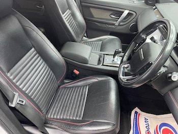 Used Land Rover Discovery Sport 2019 for sale - 78528391: Photo