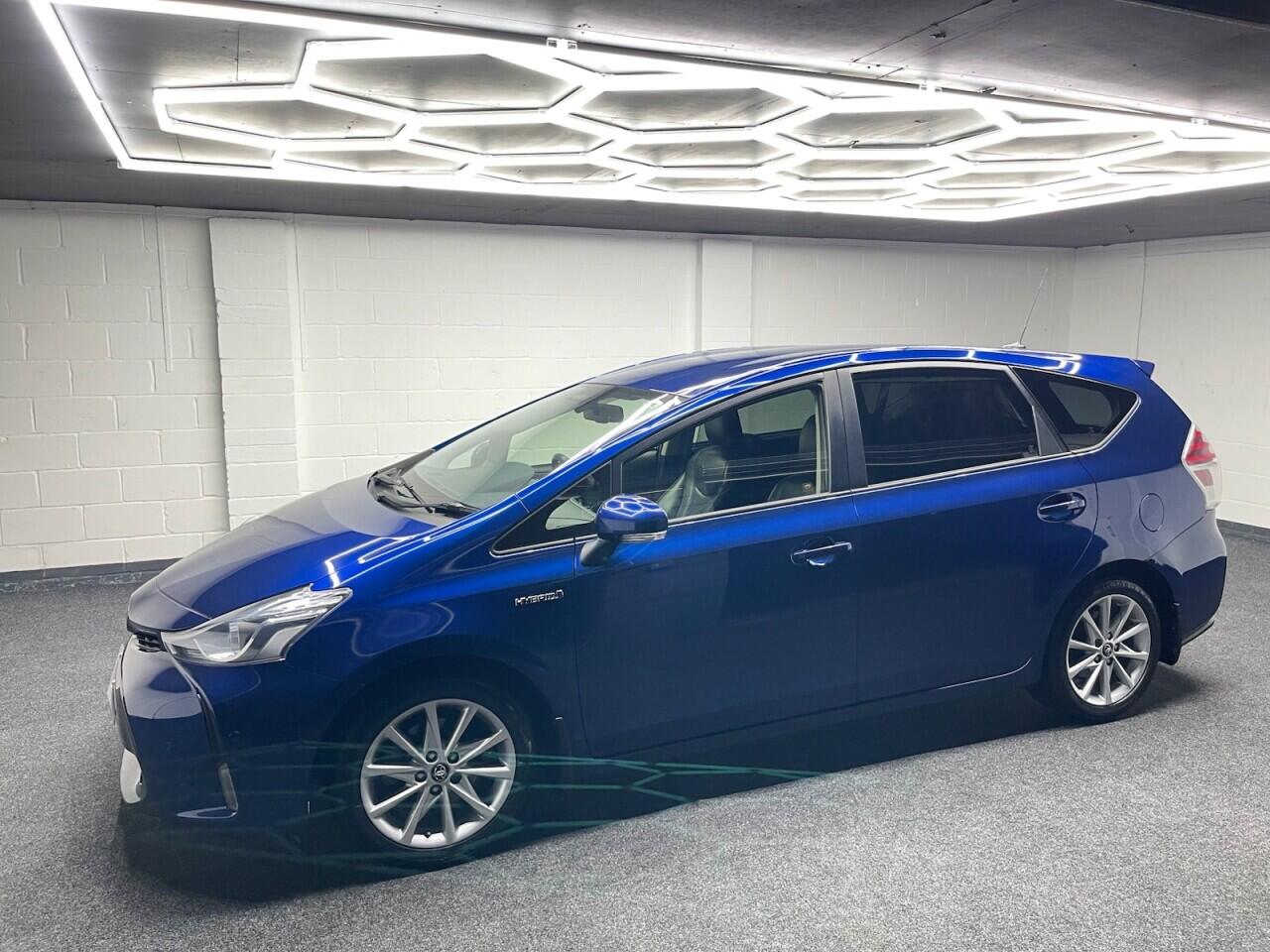 Used Toyota Prius+ 2015 for sale - 76953285: Photo 17