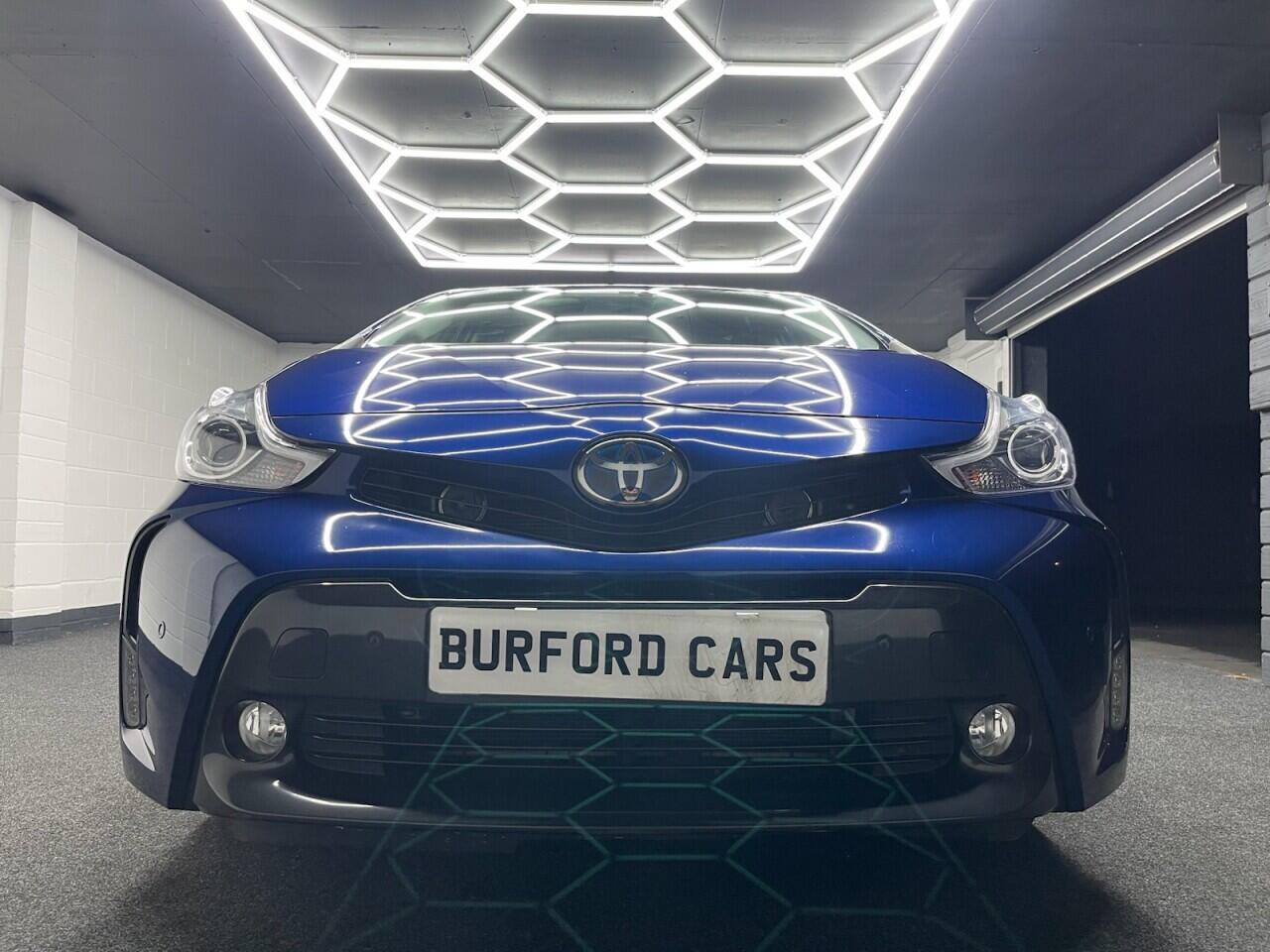 Used Toyota Prius+ 2015 for sale - 76953285: Photo 24