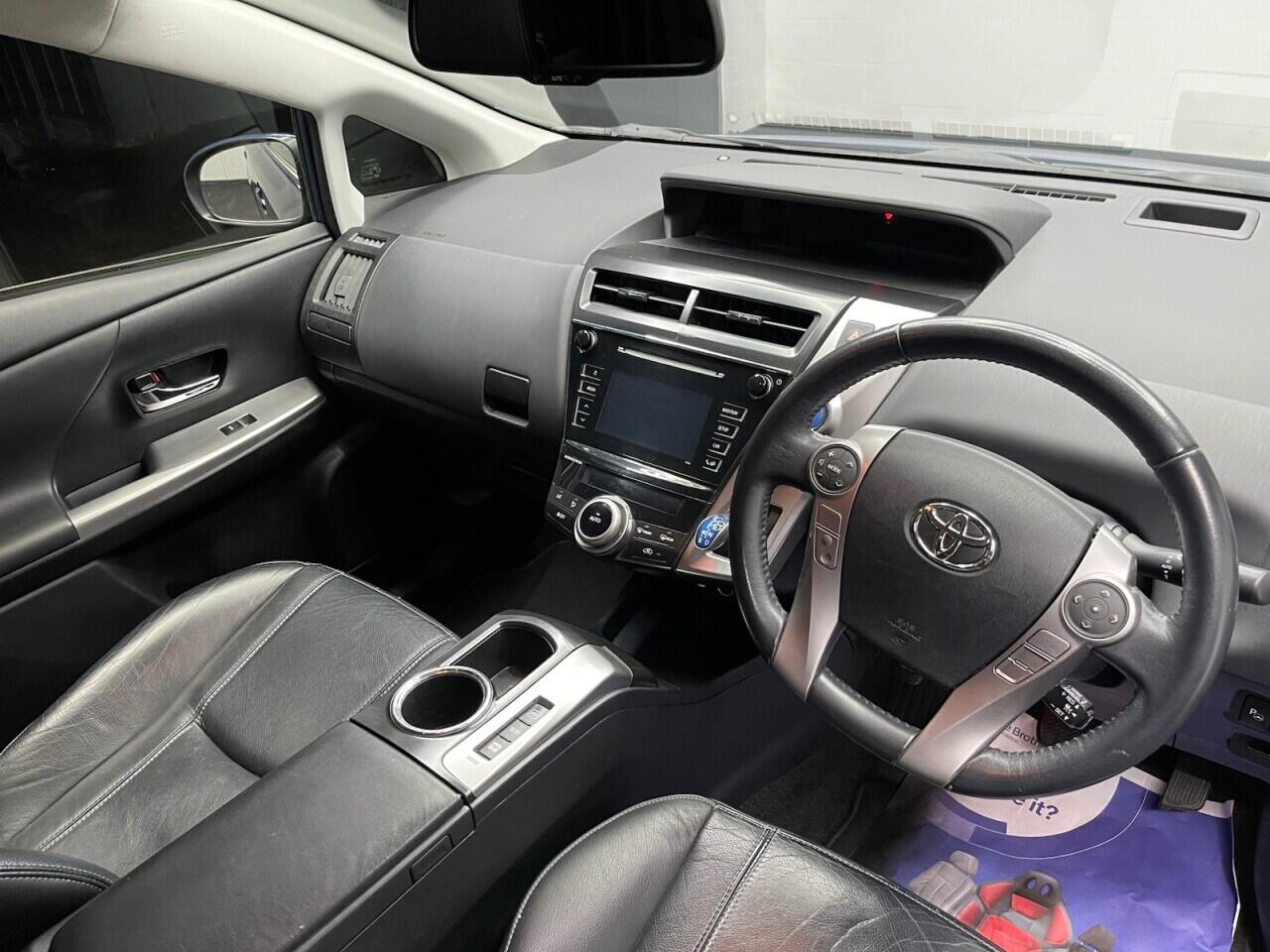 Used Toyota Prius+ 2015 for sale - 76953285: Photo 35