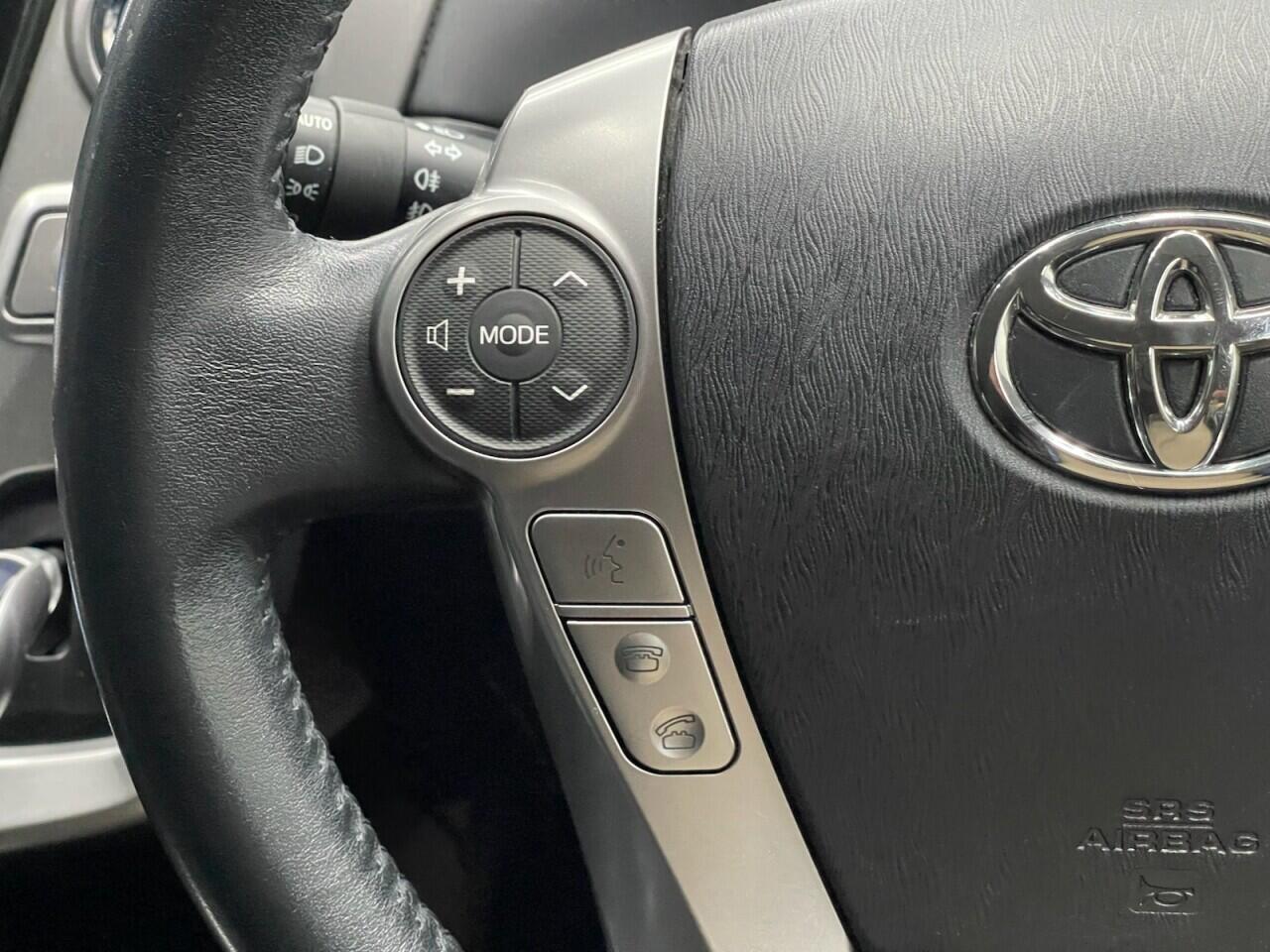 Used Toyota Prius+ 2015 for sale - 76953285: Photo 44