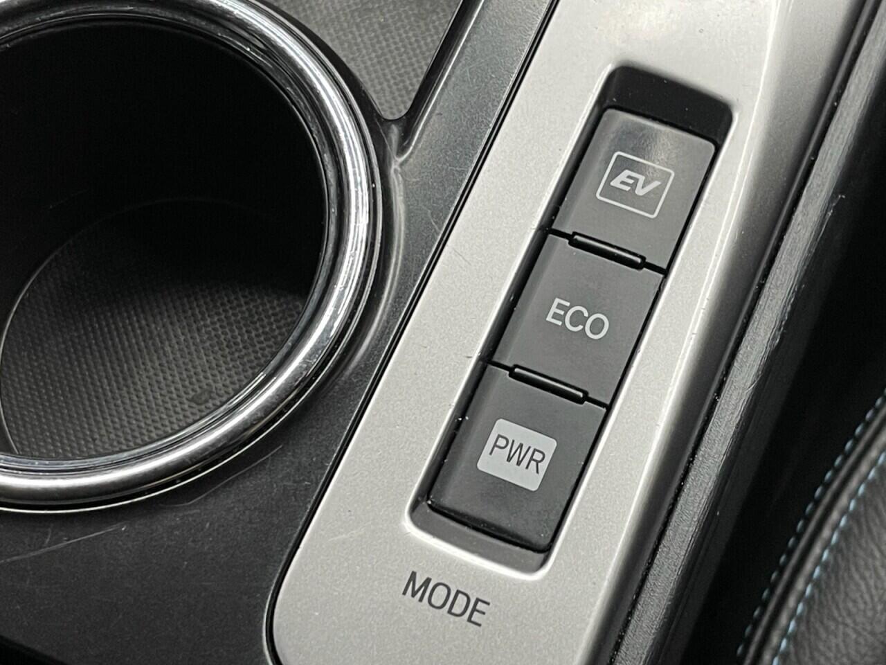 Used Toyota Prius+ 2015 for sale - 76953285: Photo 48