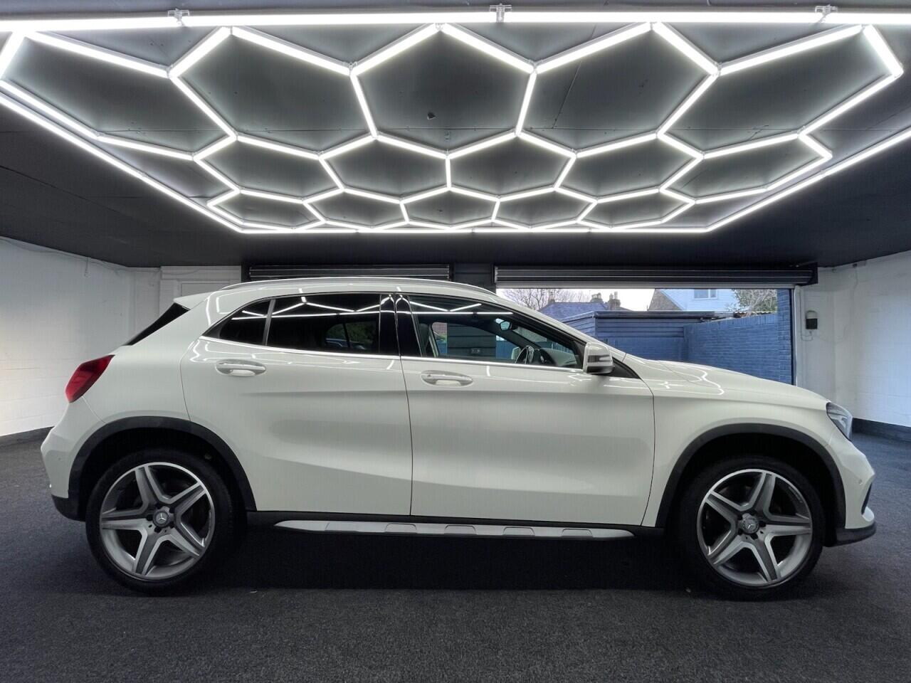 Used Mercedes-Benz GLA 2017 for sale - 76832497: Photo 3