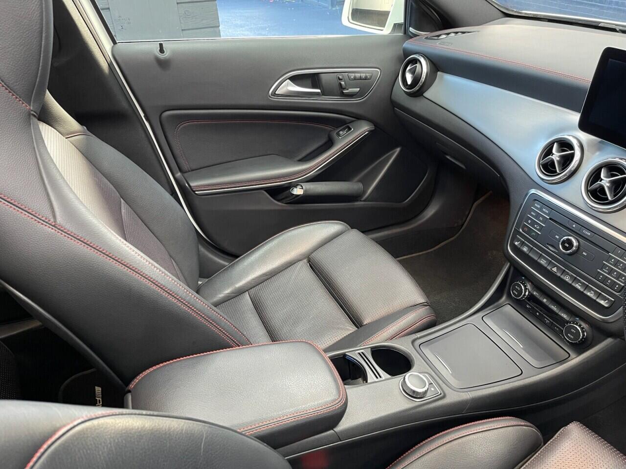 Used Mercedes-Benz GLA 2017 for sale - 76832497: Photo 34