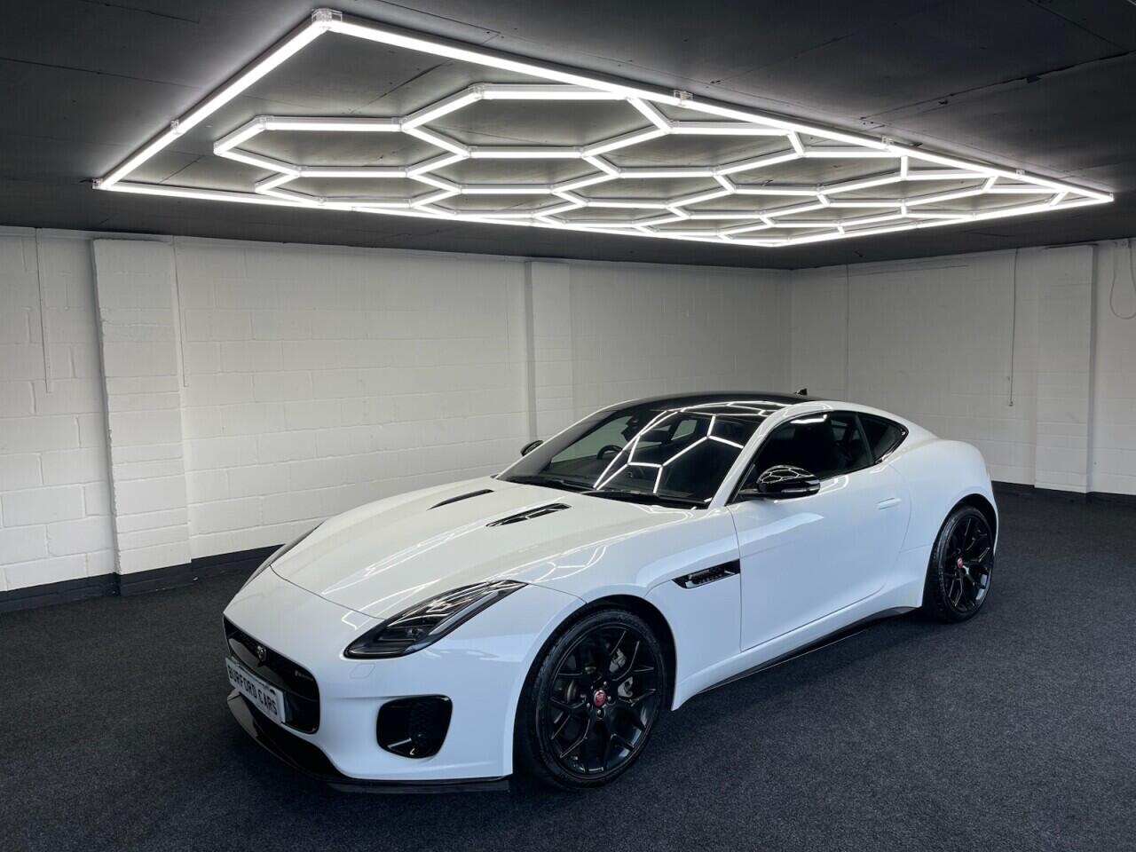 Used Jaguar F-Type 2019 for sale - 76635438: Photo 17
