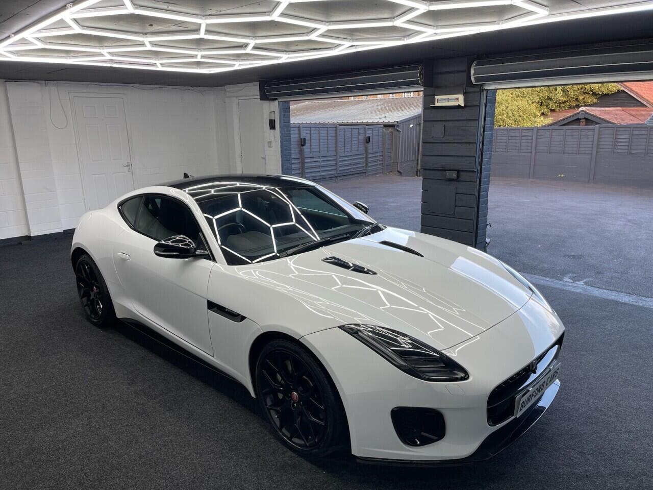 Used Jaguar F-Type 2019 for sale - 76635438: Photo 25