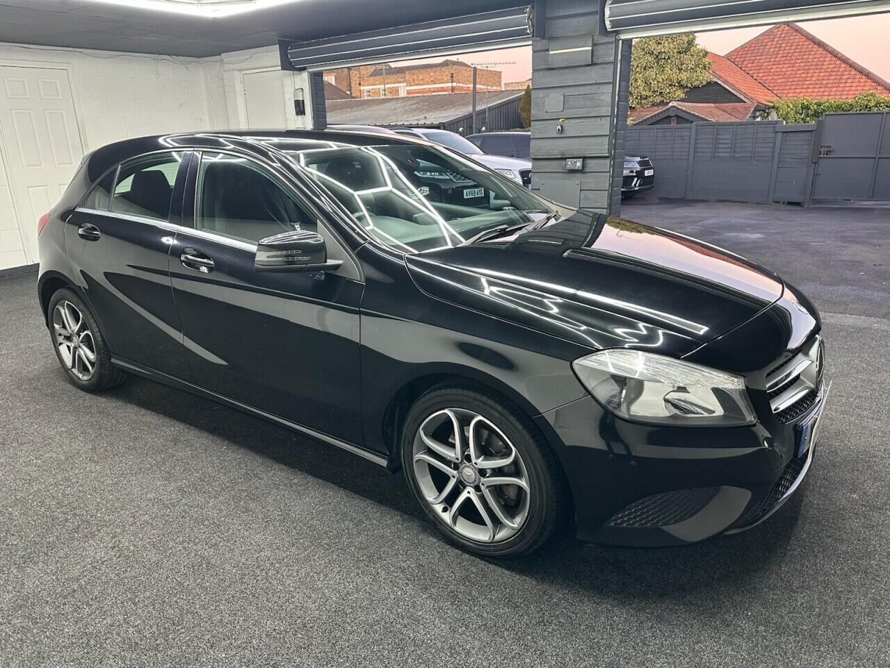 Used Mercedes-Benz A-Class 2014 for sale - 77091610: Photo 3