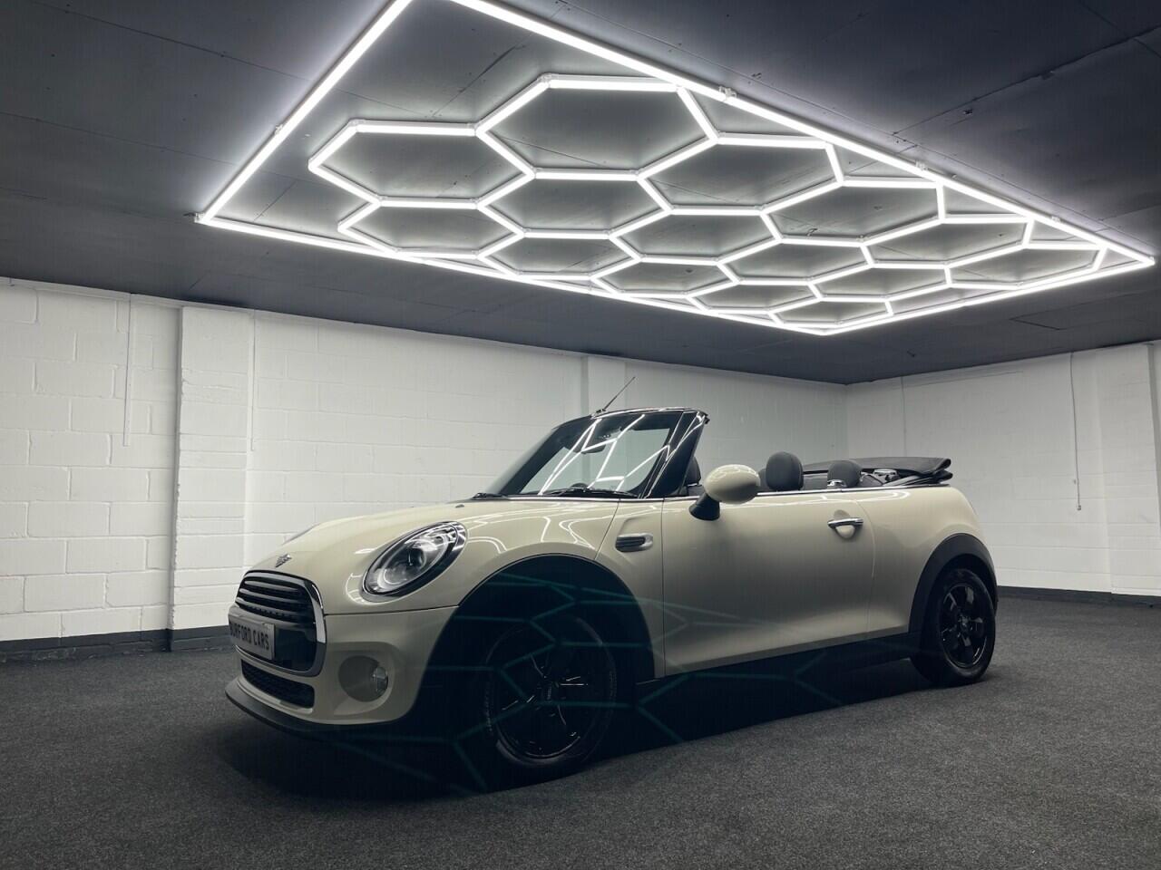 Used MINI Convertible 2019 for sale - 76918551: Photo 10