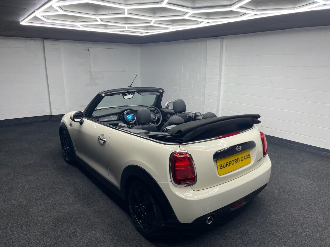 Used MINI Convertible 2019 for sale - 76918551: Photo 15