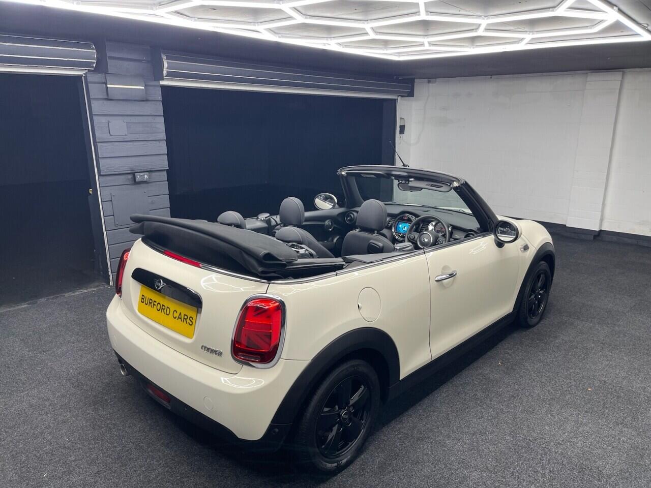Used MINI Convertible 2019 for sale - 76918551: Photo 19