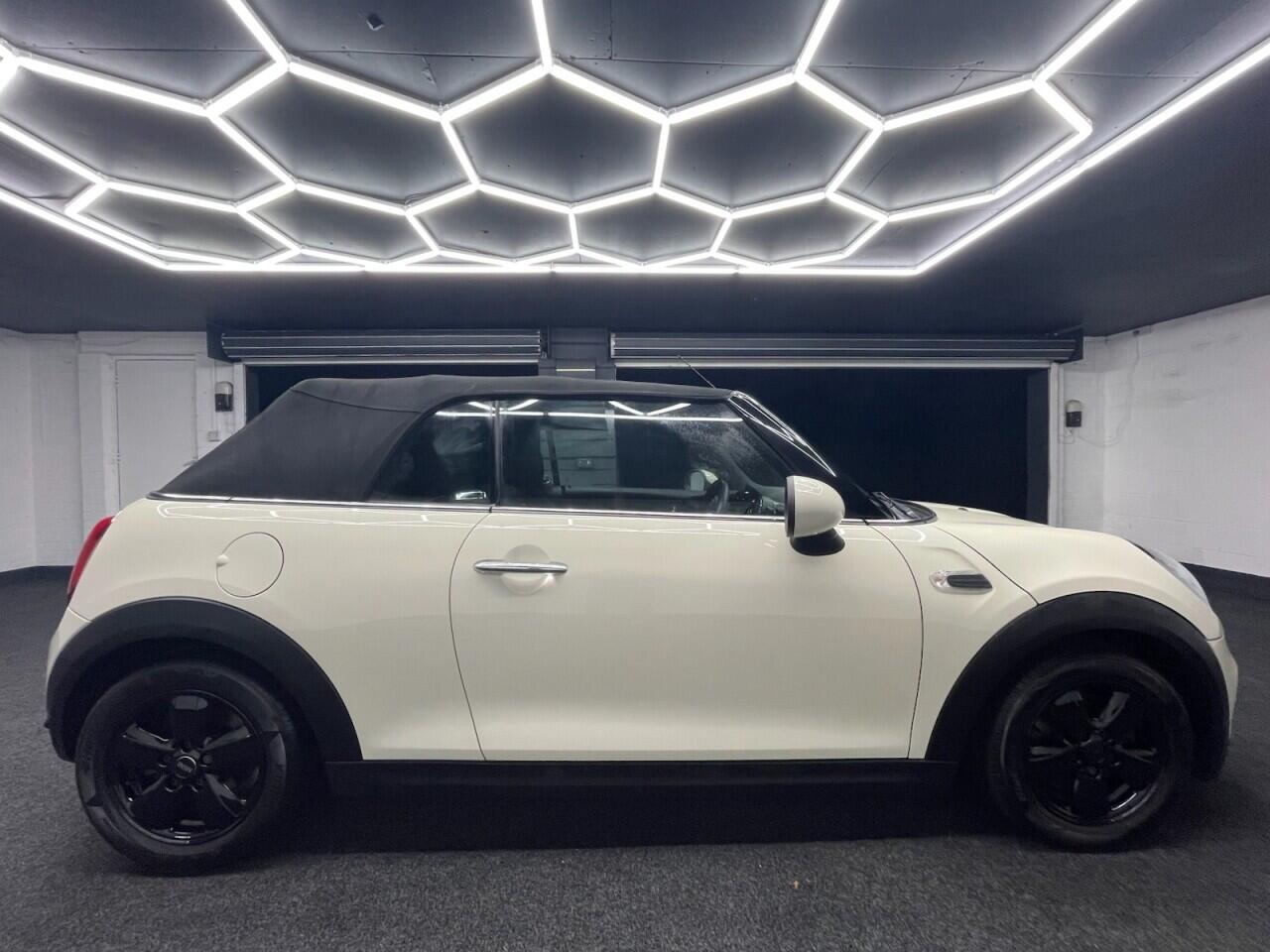 Used MINI Convertible 2019 for sale - 76918551: Photo 34