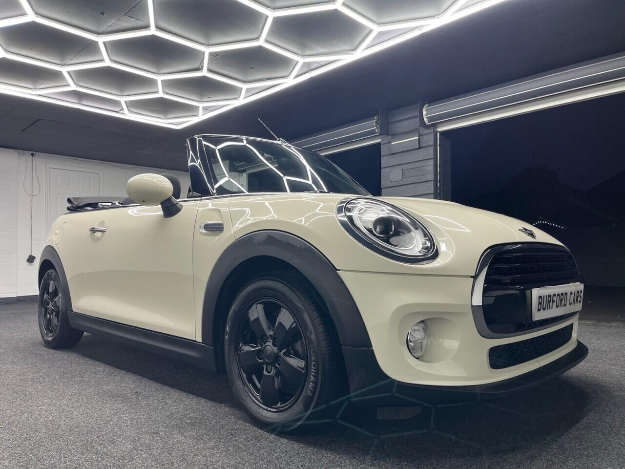 Used MINI Convertible 2019 for sale - 76918551: Photo 5