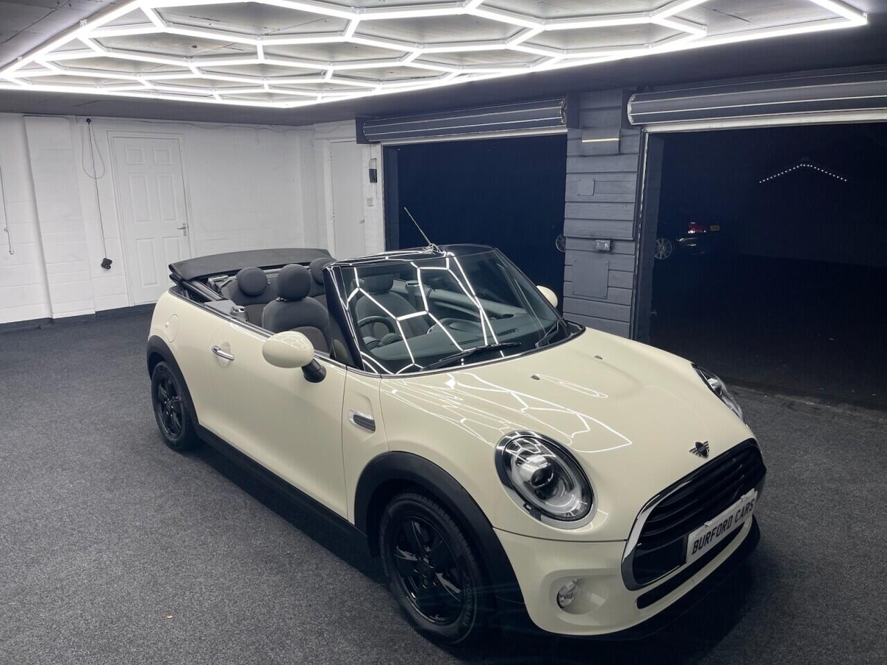 Used MINI Convertible 2019 for sale - 76918551: Photo 8