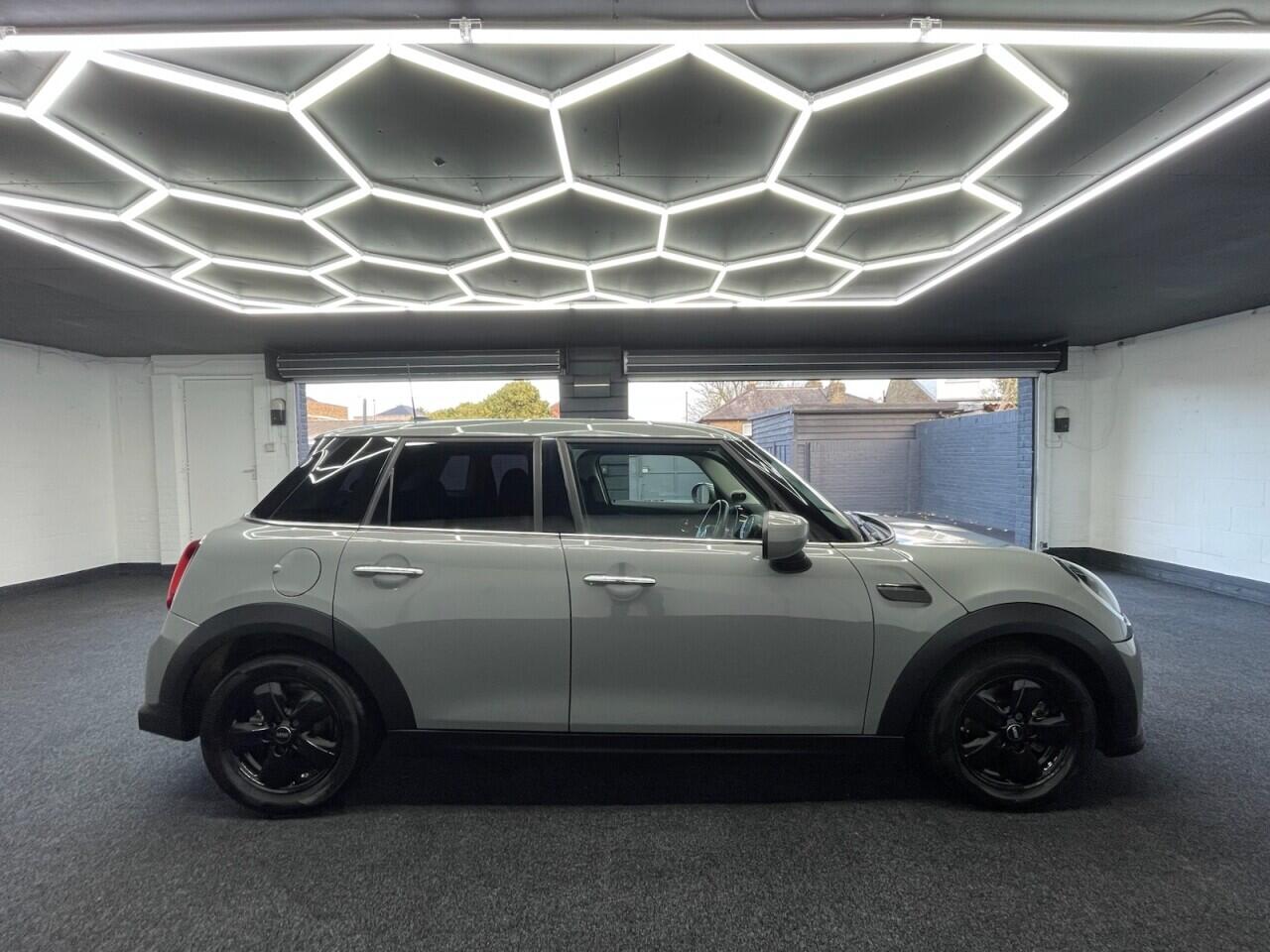 Used MINI Hatch 2021 for sale - 76635426: Photo 6