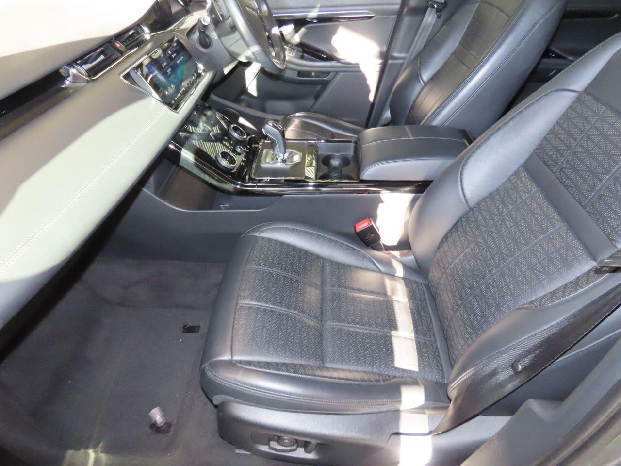 Used Land Rover Range Rover Evoque 2019 for sale - 76714948: Photo 8