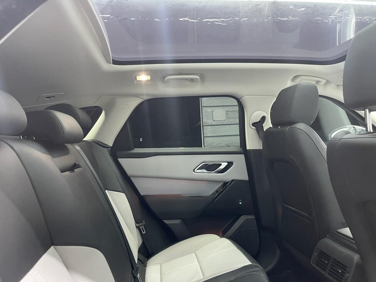 Used Land Rover Range Rover Velar 2023 for sale - 77174422: Photo 32