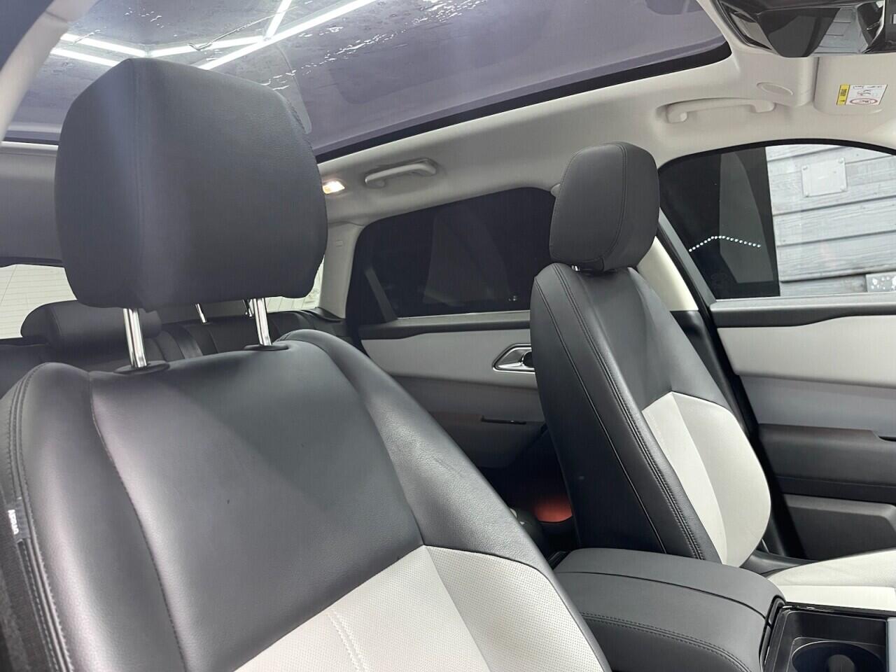 Used Land Rover Range Rover Velar 2023 for sale - 77174422: Photo 4