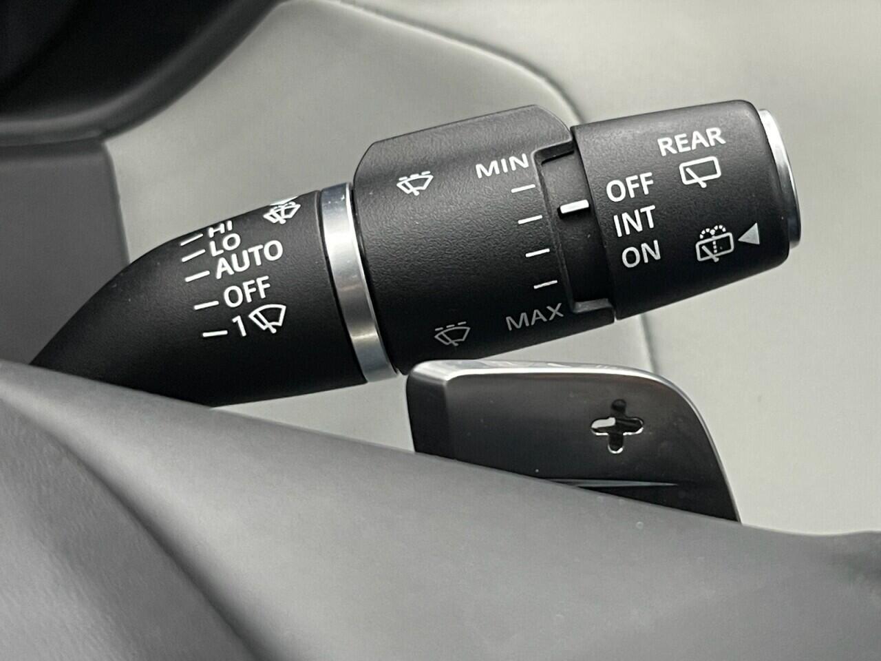 Used Land Rover Range Rover Velar 2023 for sale - 77174422: Photo 40