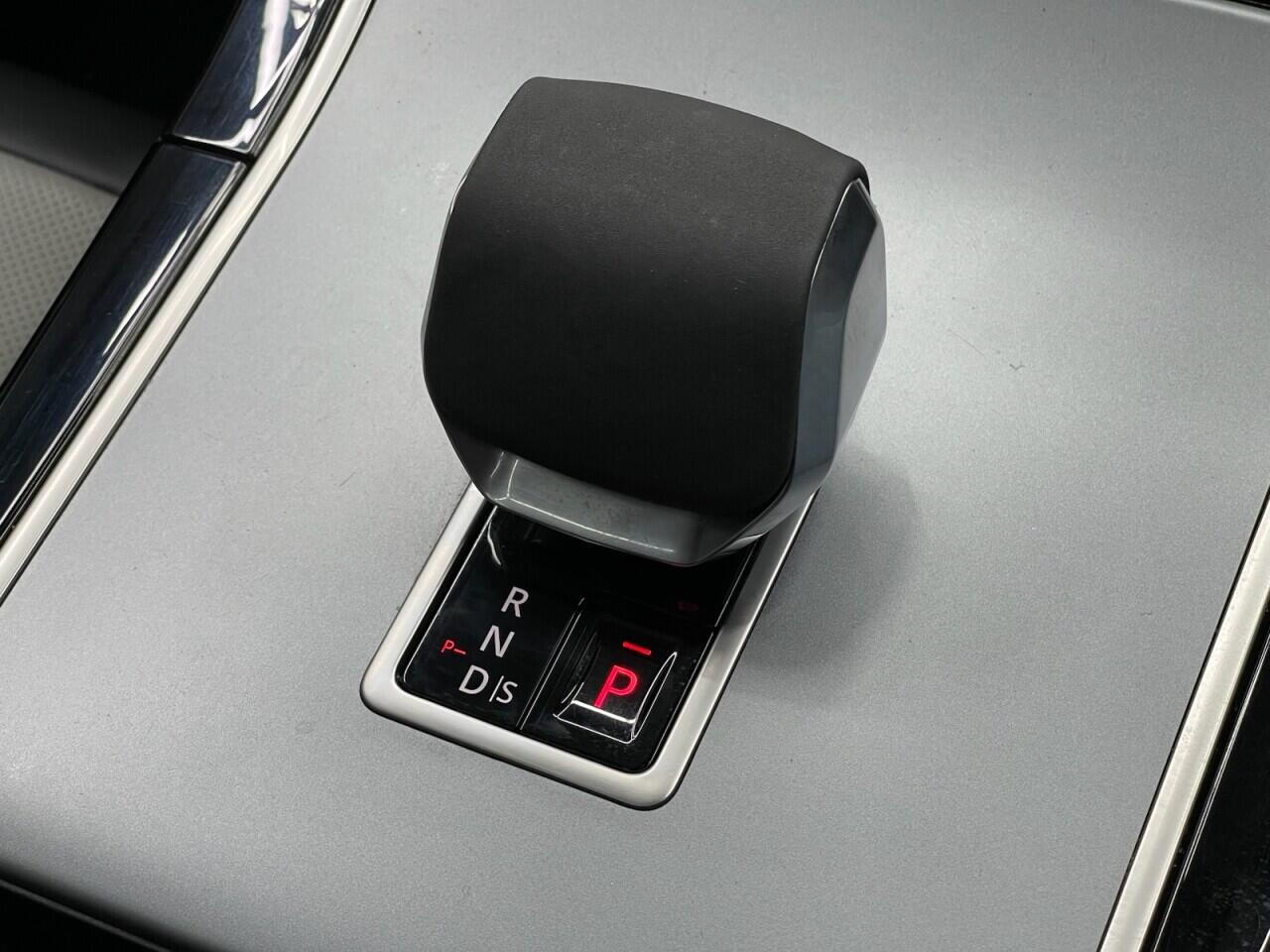 Used Land Rover Range Rover Velar 2023 for sale - 77174422: Photo 44