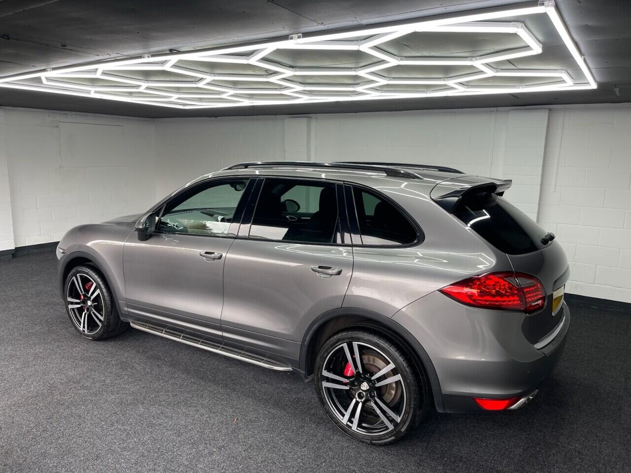 Used Porsche Cayenne 2011 for sale - 76635444: Photo 15