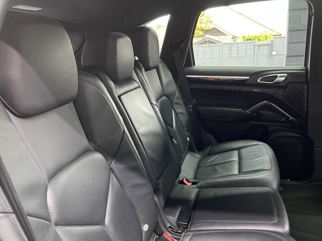 Used Porsche Cayenne 2011 for sale - 76635444: Photo 29