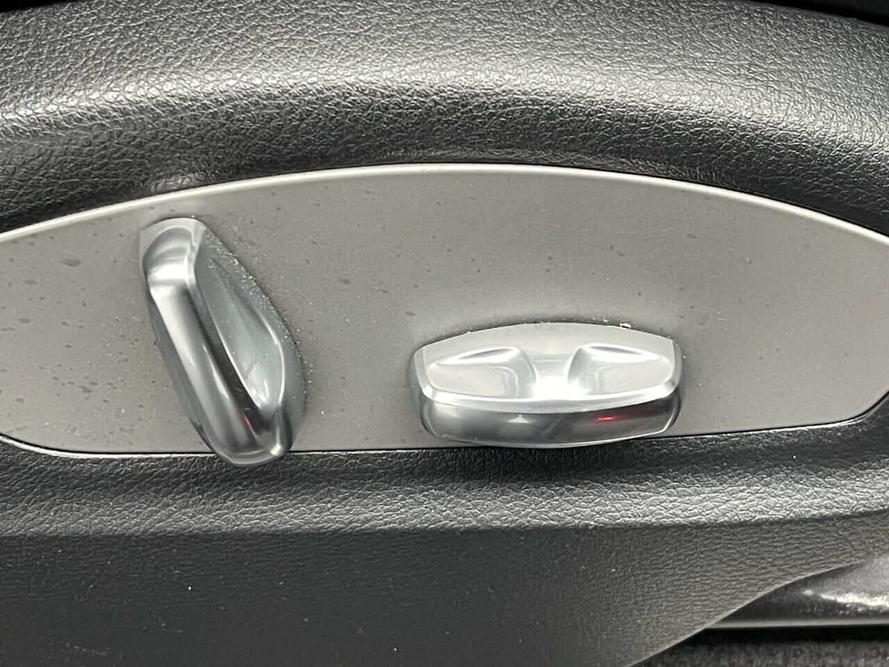 Used Porsche Cayenne 2011 for sale - 76635444: Photo 30