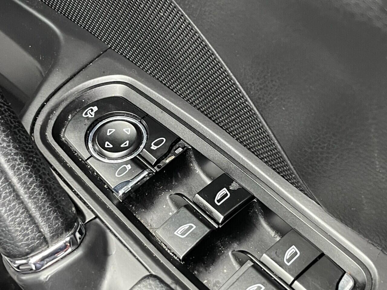 Used Porsche Cayenne 2011 for sale - 76635444: Photo 32