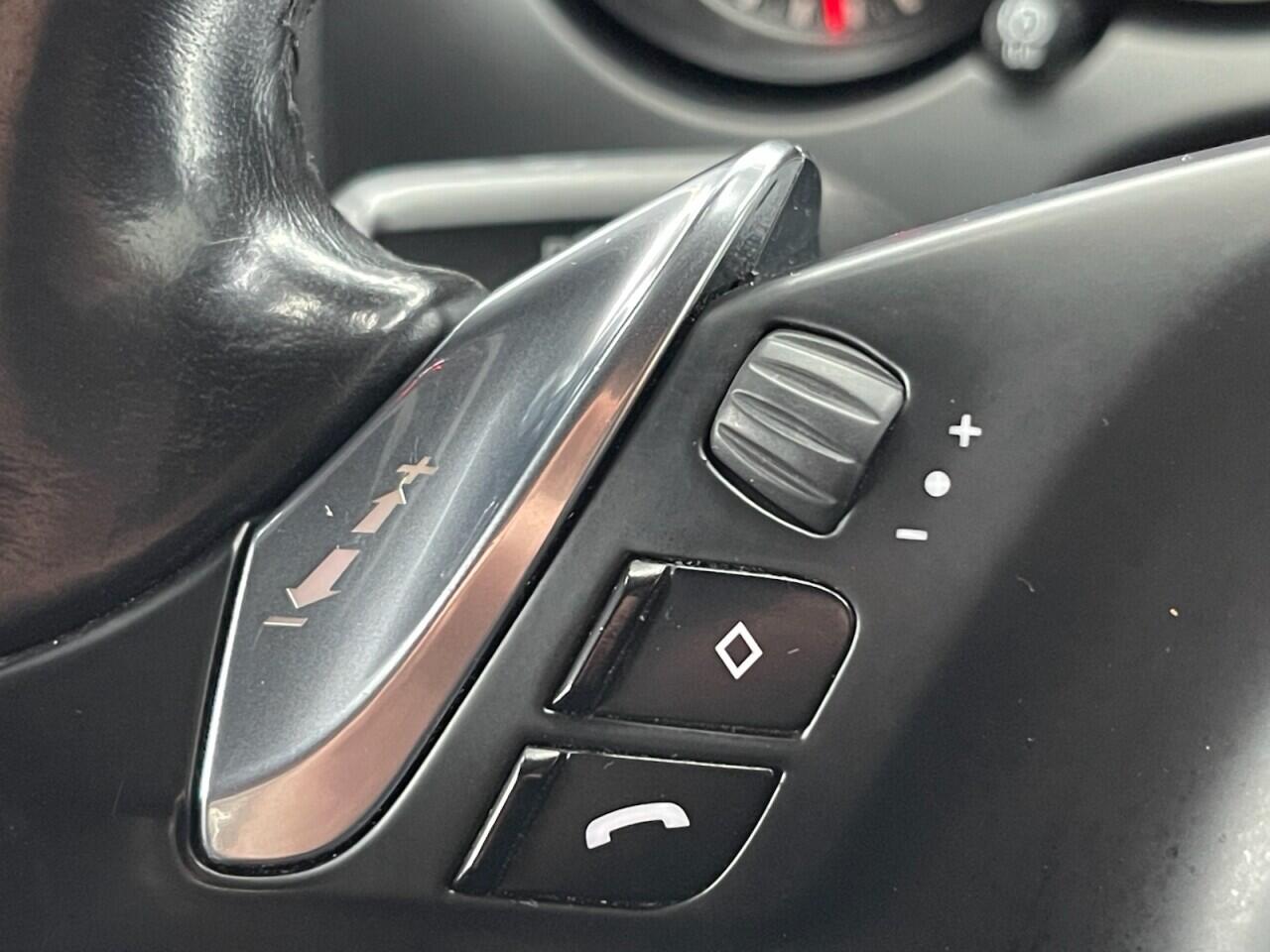 Used Porsche Cayenne 2011 for sale - 76635444: Photo 36