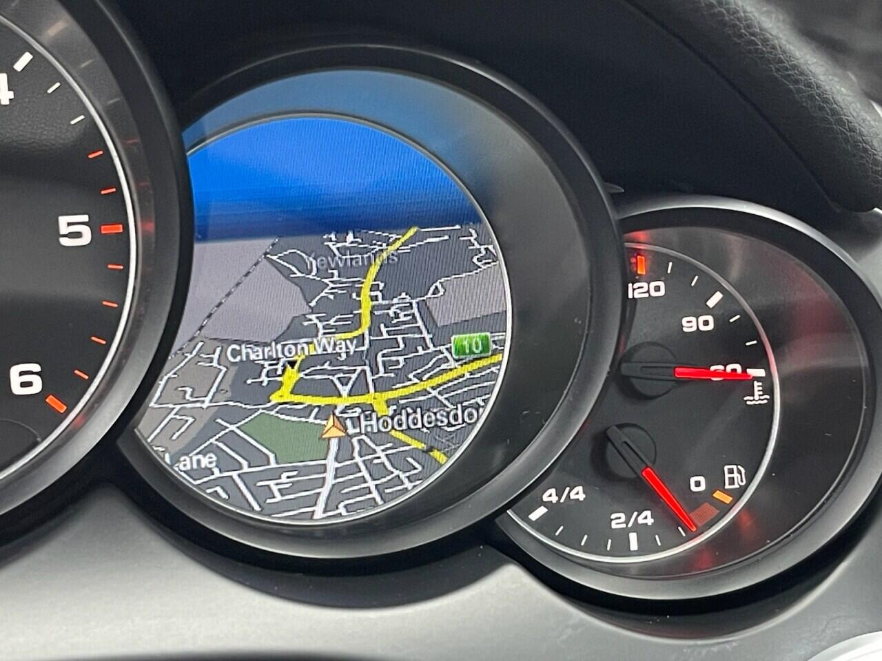 Used Porsche Cayenne 2011 for sale - 76635444: Photo 39