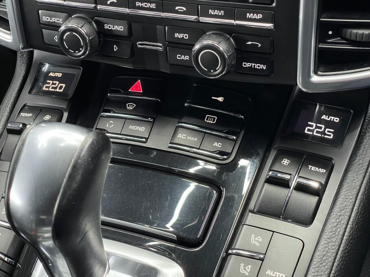 Used Porsche Cayenne 2011 for sale - 76635444: Photo 44