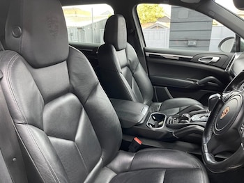 Used Porsche Cayenne 2011 for sale - 76635444: Photo