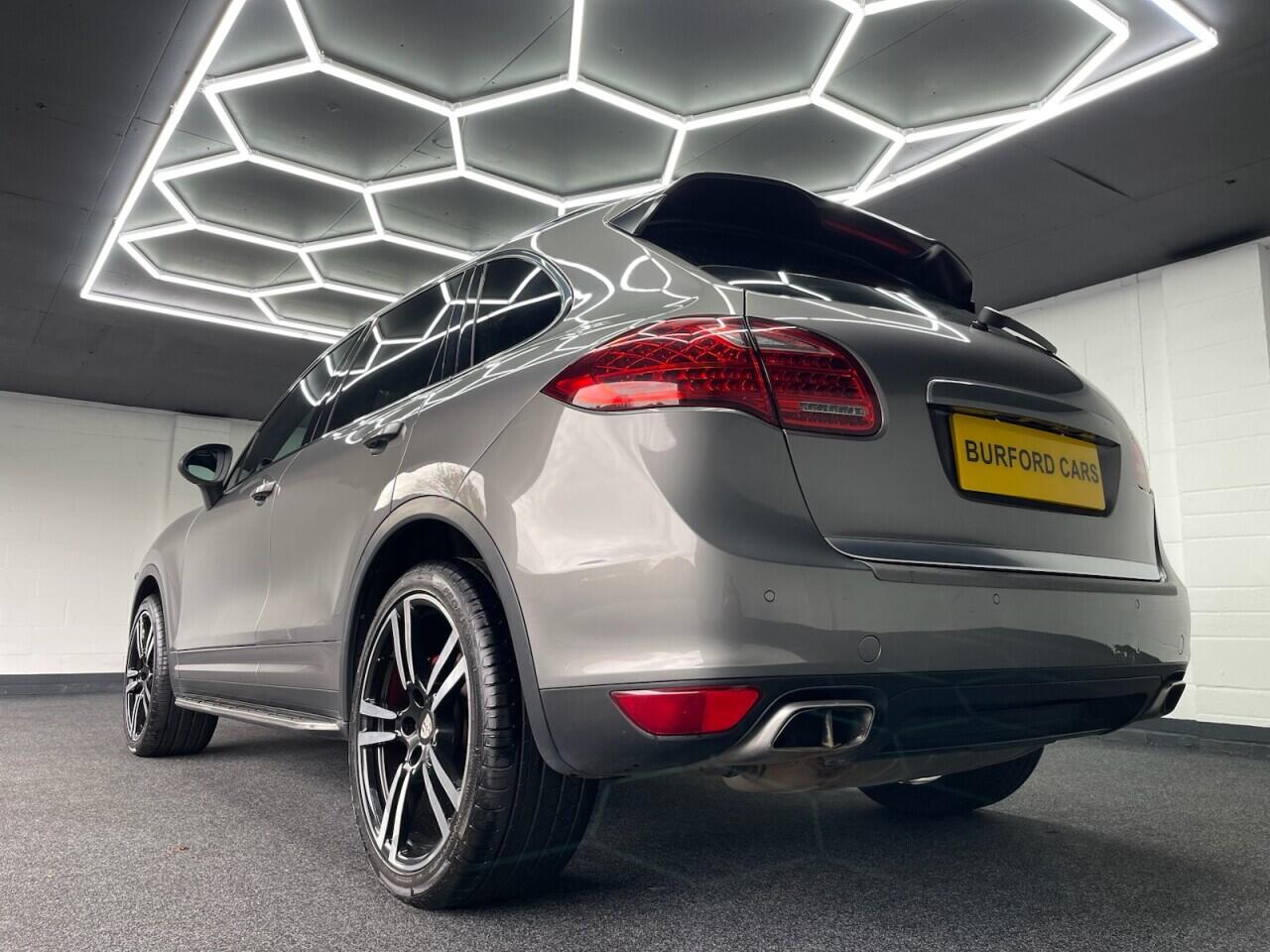 Used Porsche Cayenne 2011 for sale - 76635444: Photo 8