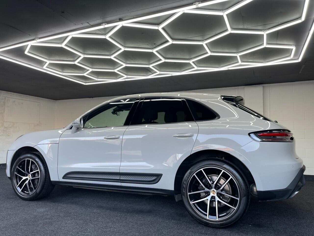 Used Porsche Macan 2023 for sale - 78087214: Photo 21