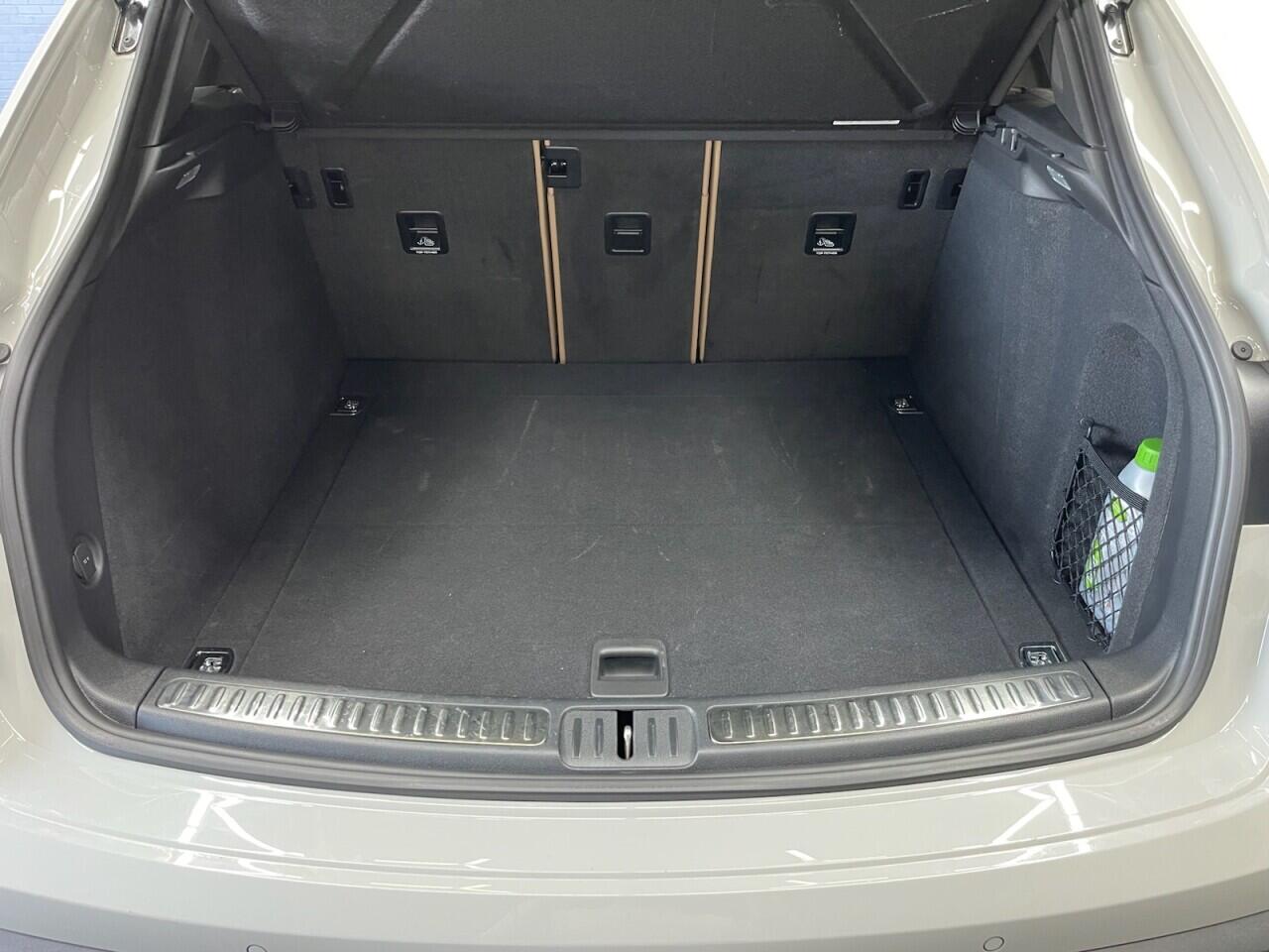 Used Porsche Macan 2023 for sale - 78087214: Photo 30