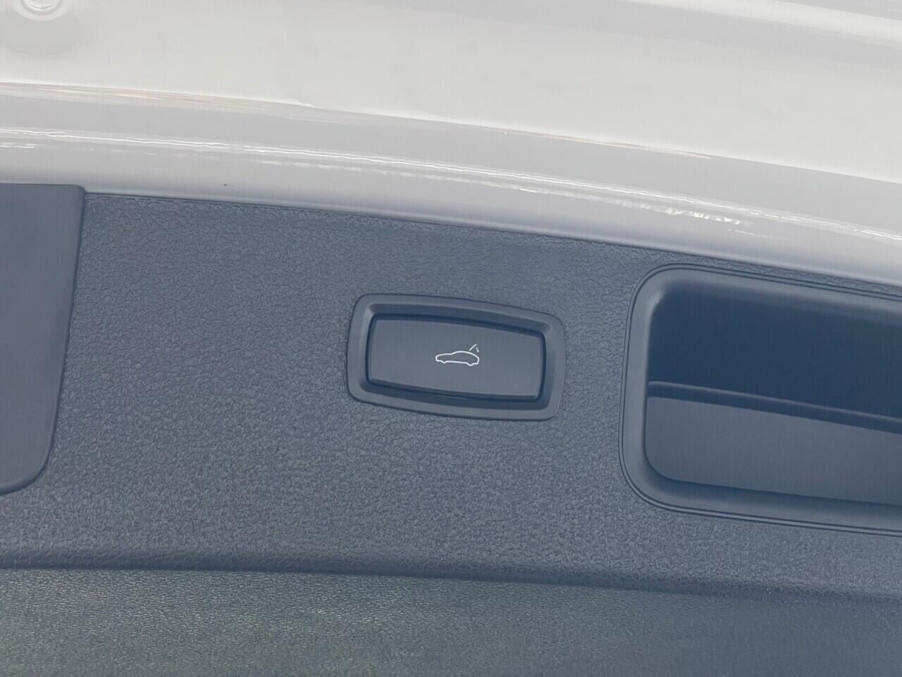 Used Porsche Macan 2023 for sale - 78087214: Photo 31